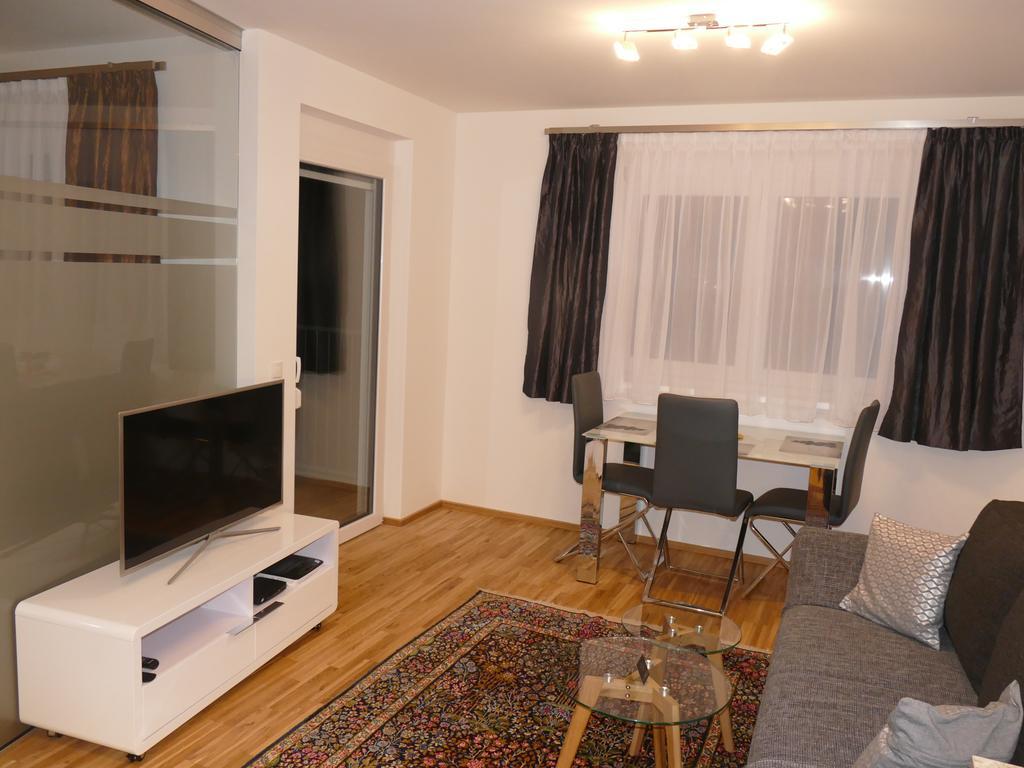 Chads City Apartment Mit Tiefgarage Free Parking Štýrský Hradec Exteriér fotografie