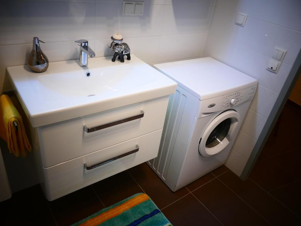 Chads City Apartment Mit Tiefgarage Free Parking Štýrský Hradec Exteriér fotografie